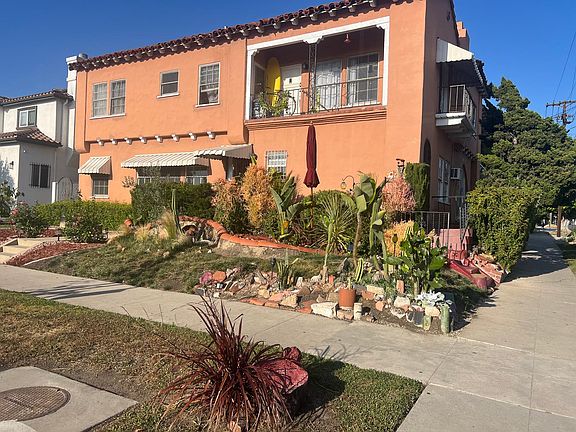 2nd image of 7421 Oakwood Ave