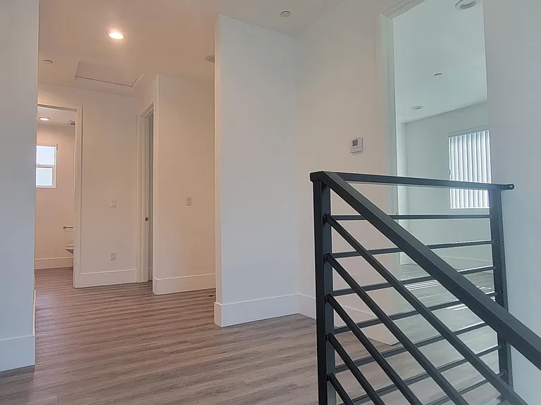 5809 Cleon Ave — Photo 10