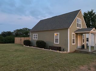 432 N Broadway Ave, Hydro, OK 73048