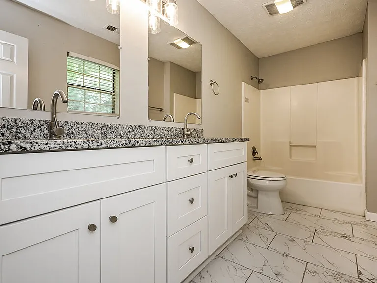 2921 Sunset Ct — Photo 9