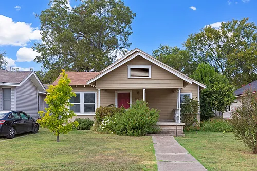 2107 Gorman Ave Photo 1