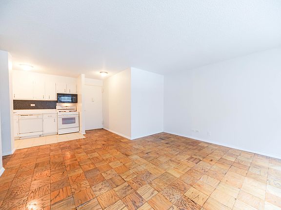 4th image of 333 E 45th St APT 5B