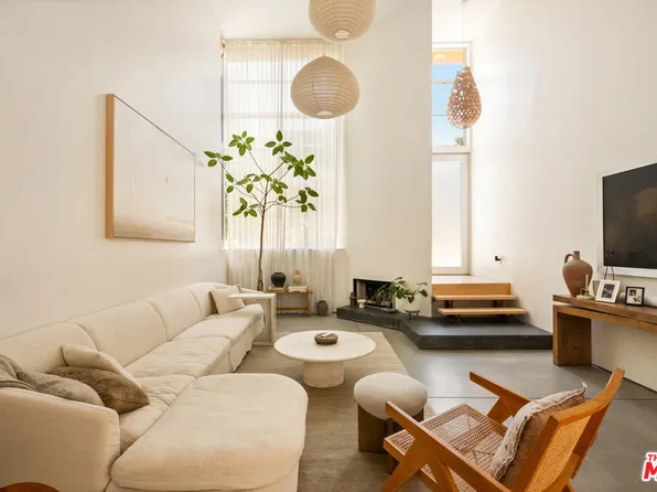 27 Paloma Ave, Venice, CA 90291