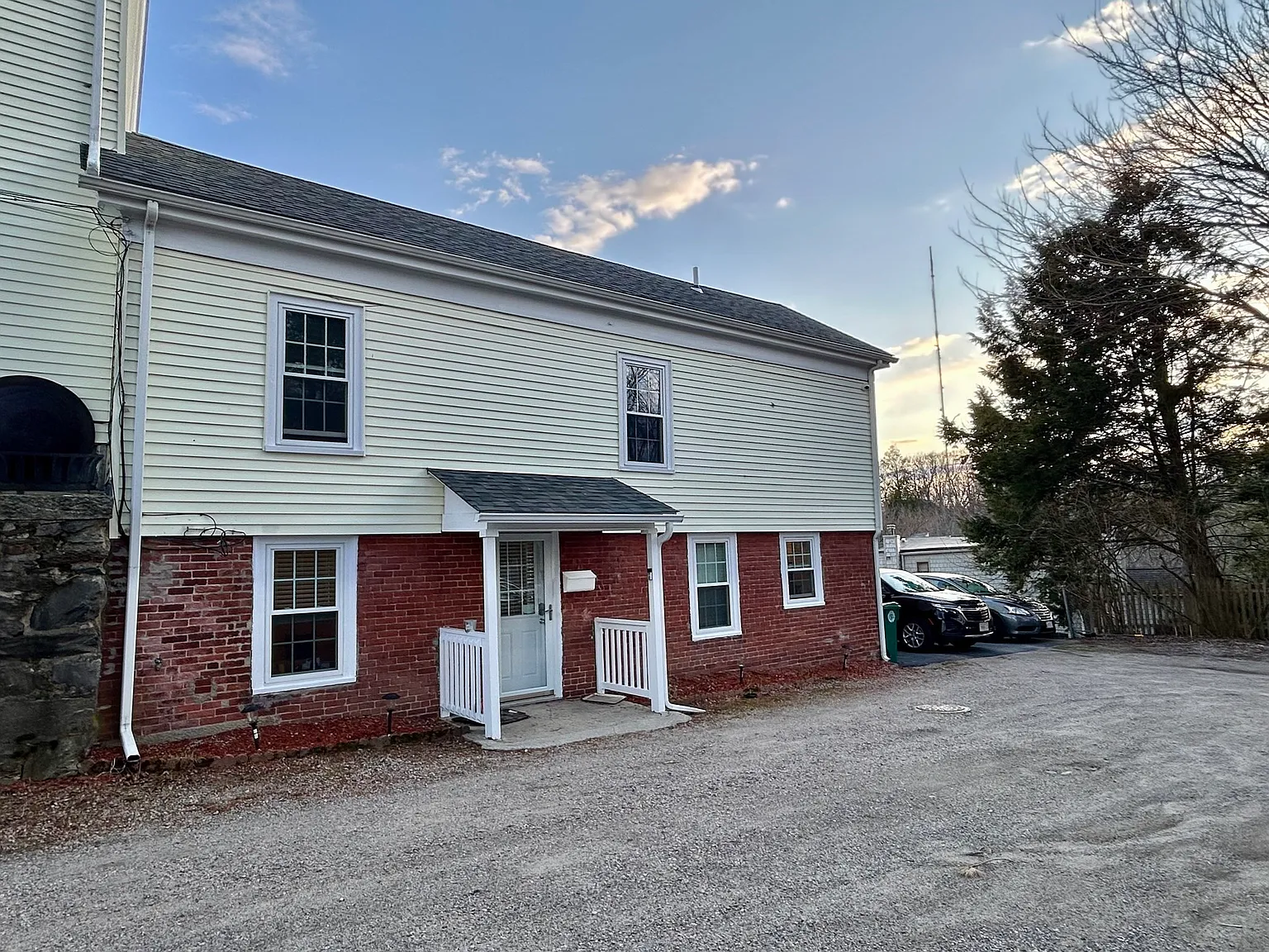 2 bed, 1.5 bath, 1100 sqft, $3,500 — Photo 1