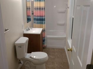 40 Milton St, Worcester, MA 01605