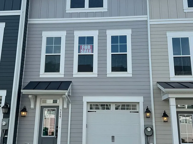 3427 Monterey Dr — Photo 2