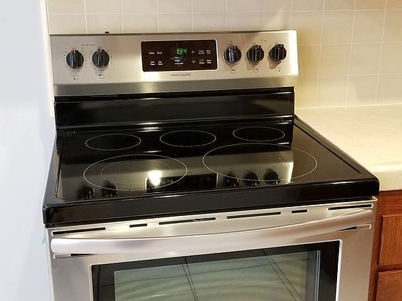 4th image of 1100 N Monterey St APT C