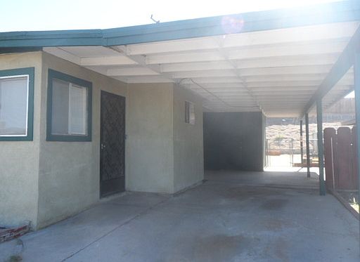 3rd image of 1020 E Taos Dr