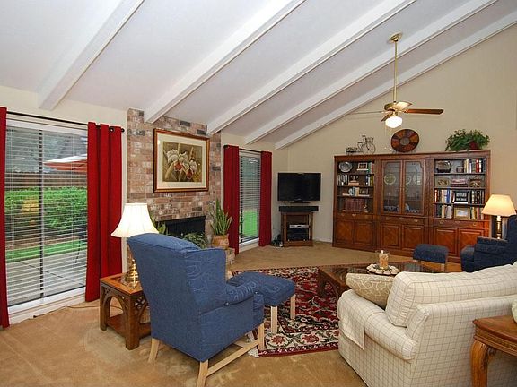 5th image of 2202 Middle Creek Dr