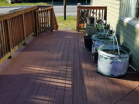 Upper Deck