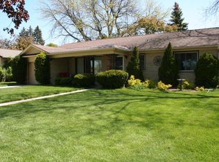 3541 Saint Clair St, Racine, WI 53402