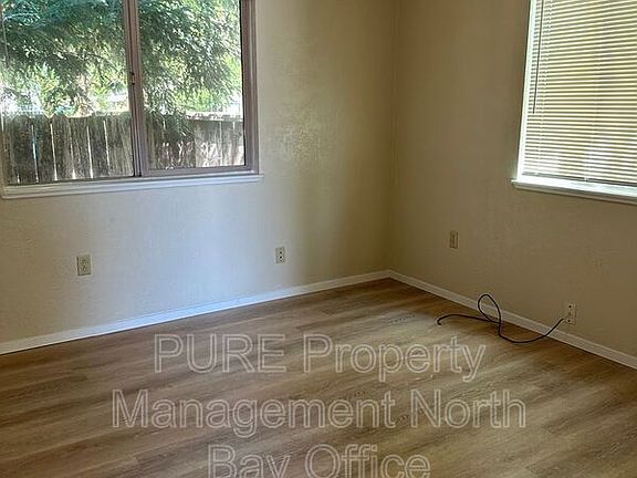 4th image of 122 Clara Ave Unit B