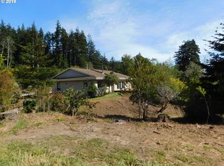 92858 Blackberry Ln, Port Orford, OR 97465