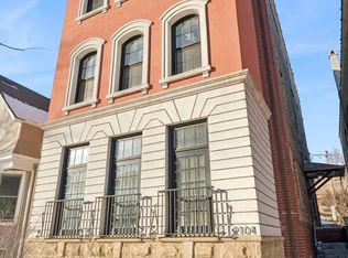 2104 W Addison St #3, Chicago, IL 60618