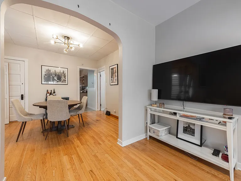 3450 N Leavitt St #1 — Photo 11