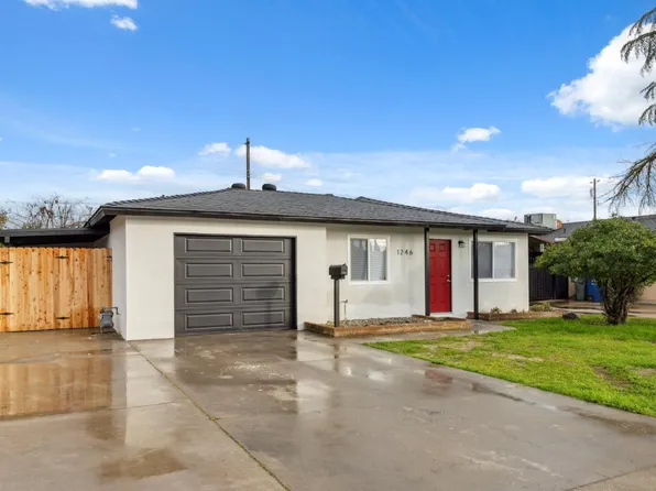 1246 Hume Dr, Sanger, CA 93657