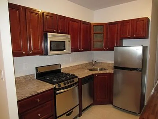 Rented by Rental Solutions Inc | media 7