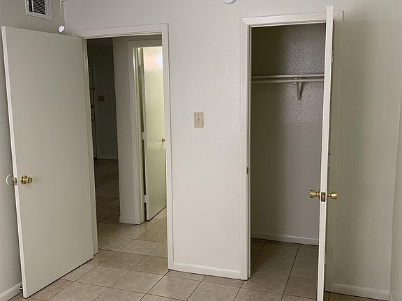4th image of 510 Avondale Ave #11196085