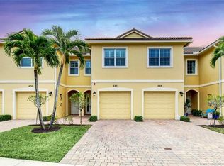 680 SW Glen Crest Way, Stuart, FL 34997