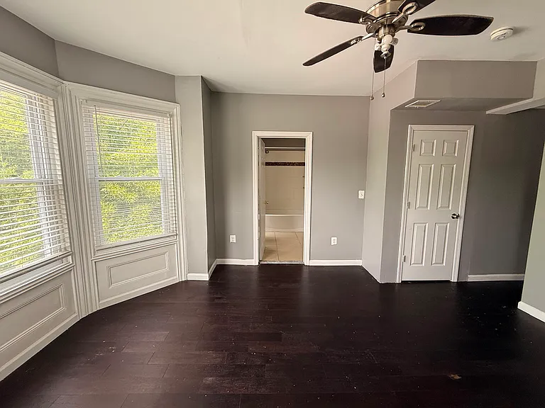 165 N 11th St #2 — Photo 11