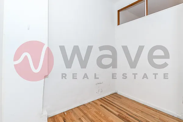 Rented by Wave Real Estate Group | media 59