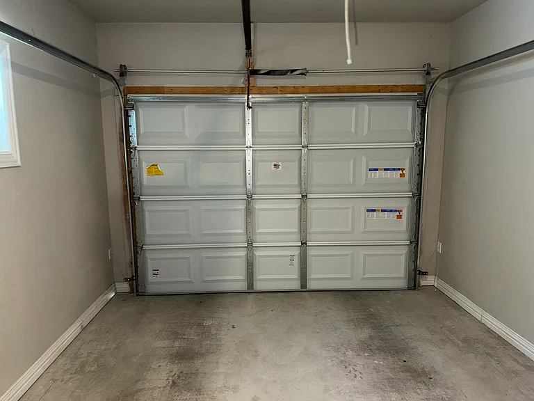 826 United Dr — Photo 9