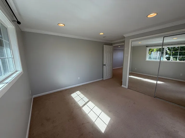 3888 Sierra Dr — Photo 9