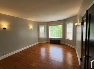 7319 S Ridgeland Ave, Chicago, IL 60649