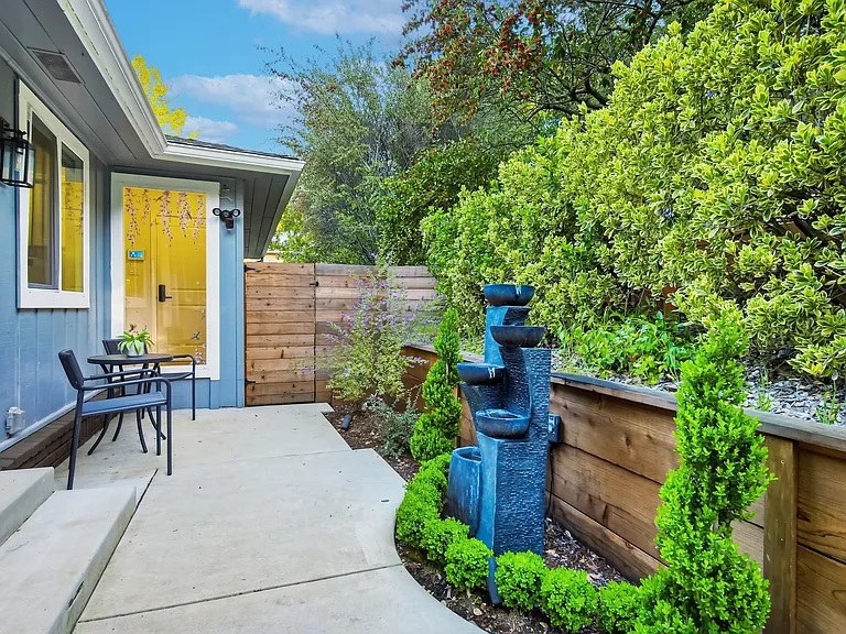 275 Orchard Rd — Photo 36