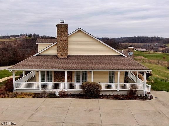 5th image of 65089 Garrett Hill Rd