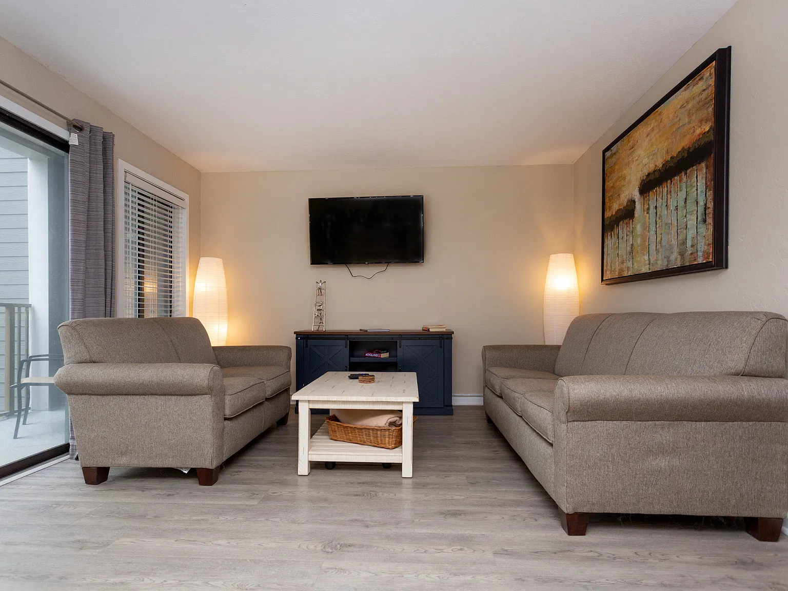 2 bed, 950 sqft, $1,150 — Photo 1