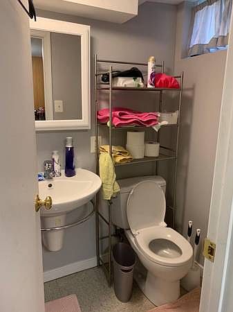 1st image of 700 N Wakefield St APT A