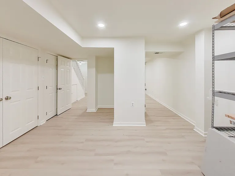 8932 Barrowgate Ct — Photo 18