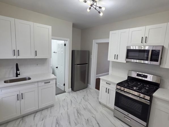 149 Brighton Ave APT 2