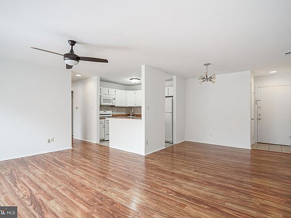 3rd image of 2012 Ravens Row