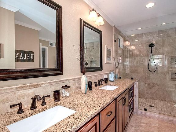 5th image of 1238 E Vinedo Ln