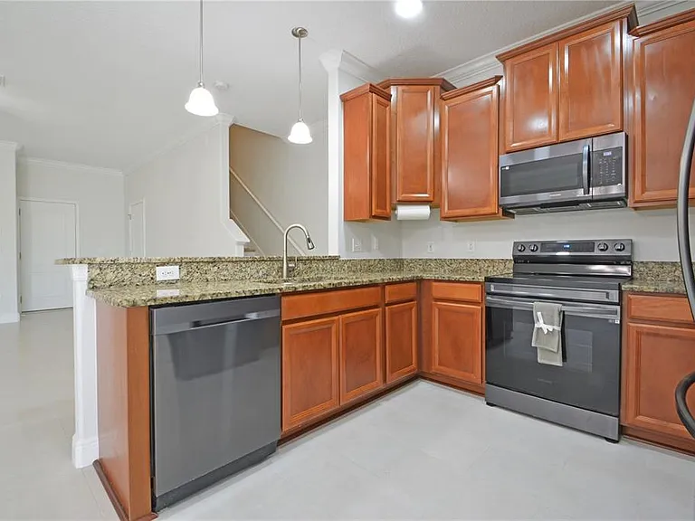 11925 Greengate Dr — Photo 12