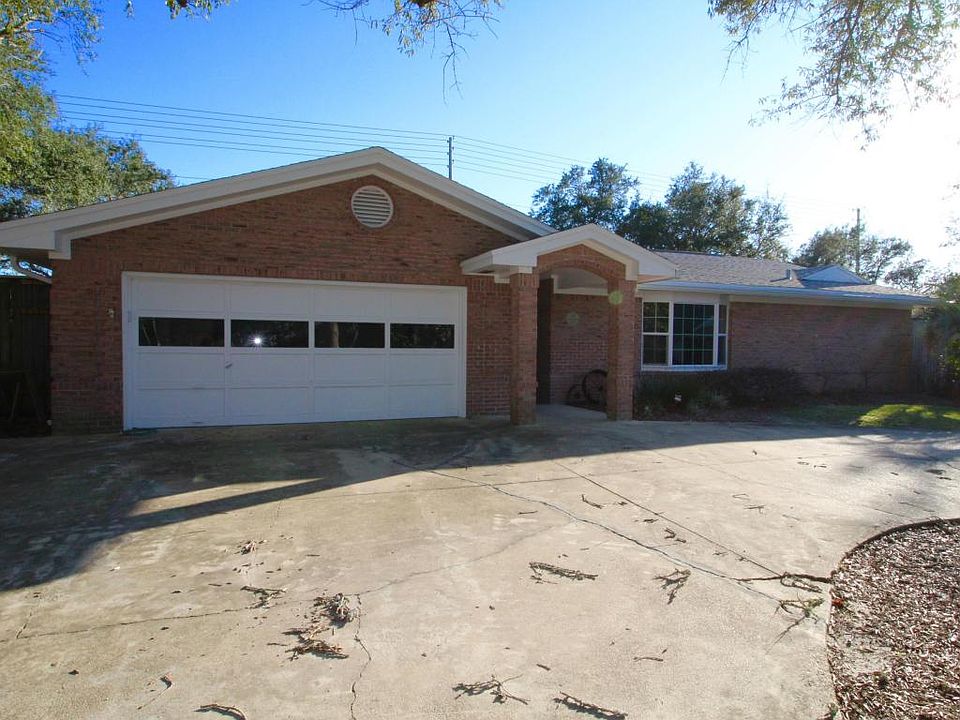 1st image of 16 Sandestin Estates Dr