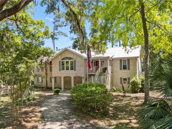 225 W Point Dr, Saint Simons Island, GA 31522