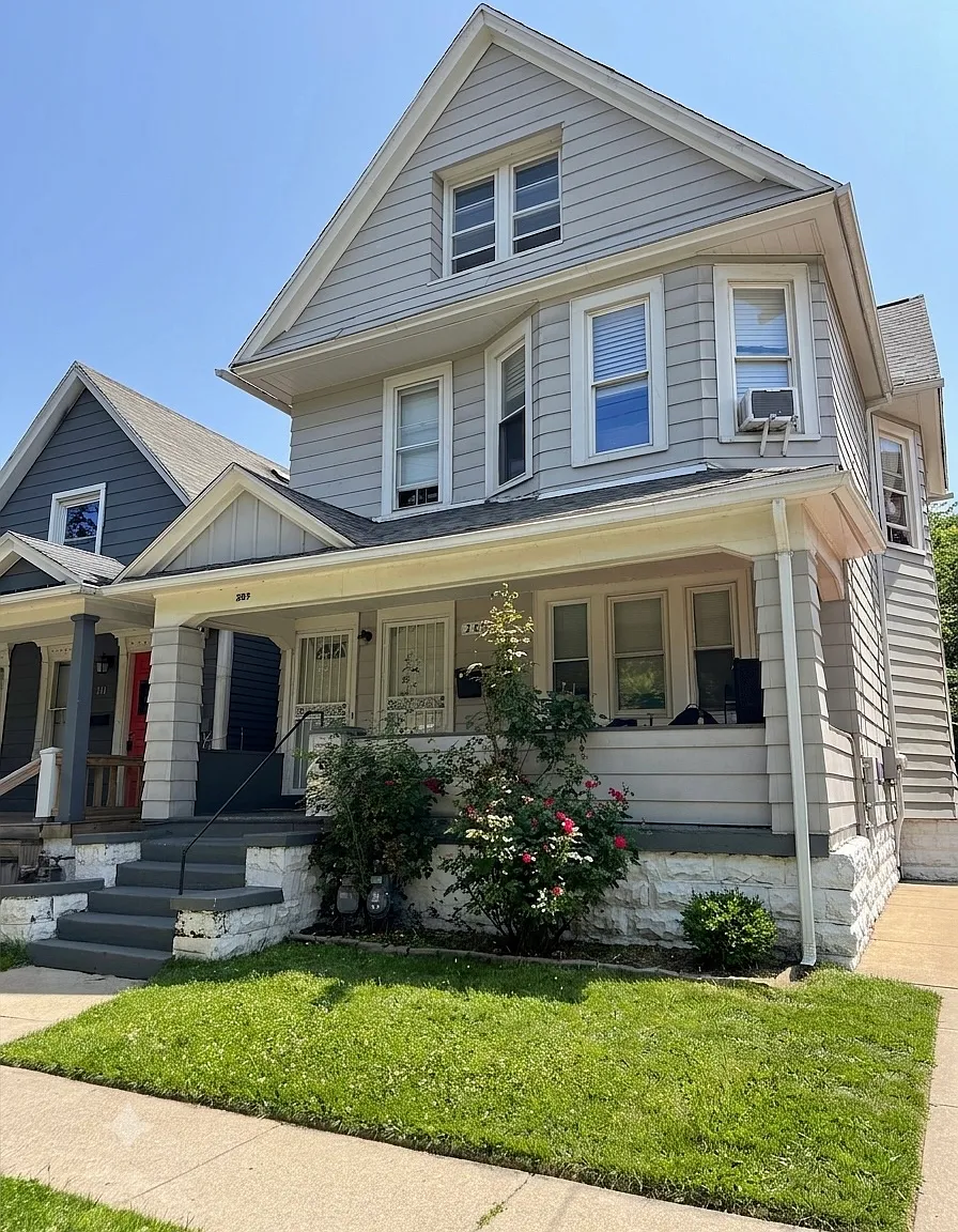 3 bed, $1,700 — Photo 3