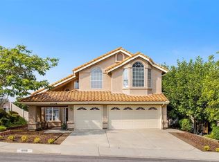 1008 Felicidad Dr, Fallbrook, CA 92028
