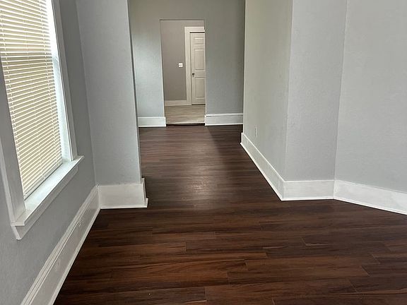 5th image of 319 W 23rd St