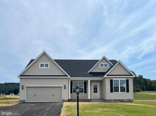 254 Ledger Dr #142, Hanover, PA 17331