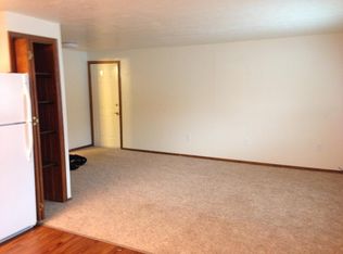 2907 Glacier State Dr #1, North Pole, AK 99705