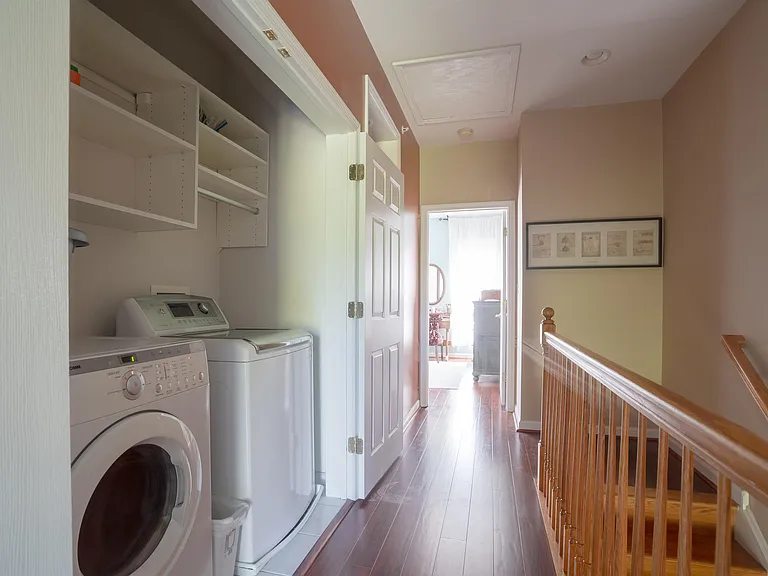 219 S Fremont Ave — Photo 12