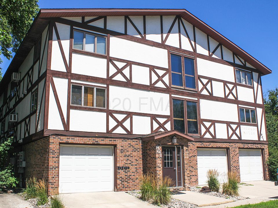 1st image of 901 8th Ave N APT 202
