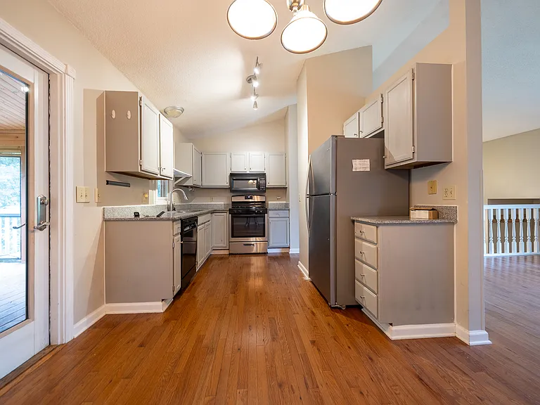 3688 Falcon Way — Photo 6