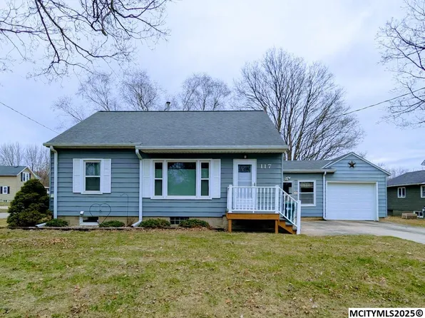 117 N Sullivan Ave, Nora Springs, IA 50458