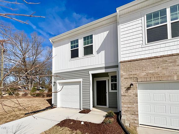 2nd image of 1001 Dakine Dr
