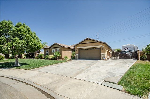 1st image of 28656 Acanthus Ct